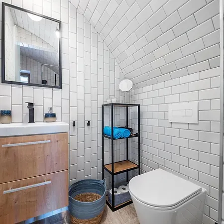 Gejzir Vendeghaz 公寓