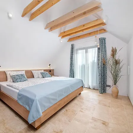 Apartment Gejzir Vendeghaz *