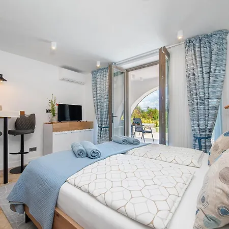 公寓 Gejzir Vendeghaz *